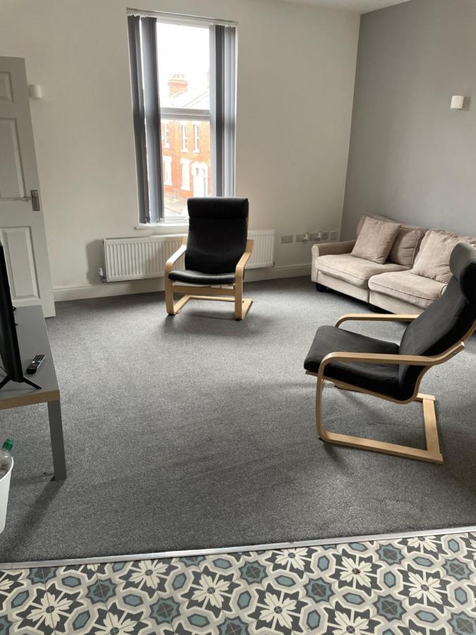 Modern,Spacious 2 Bed Apartment Престон Екстер'єр фото